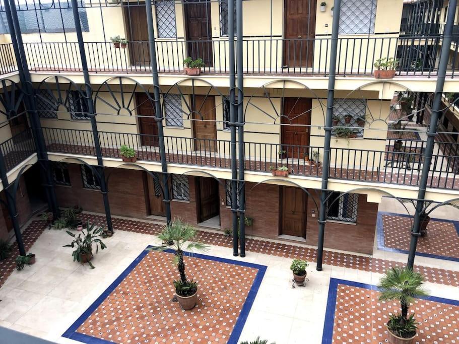 En Patio Sevillano Alameda-Isla Magica Dış mekan fotoğraf